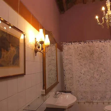 فندق مبيت وإفطار Corte Di Maggio إيمولا